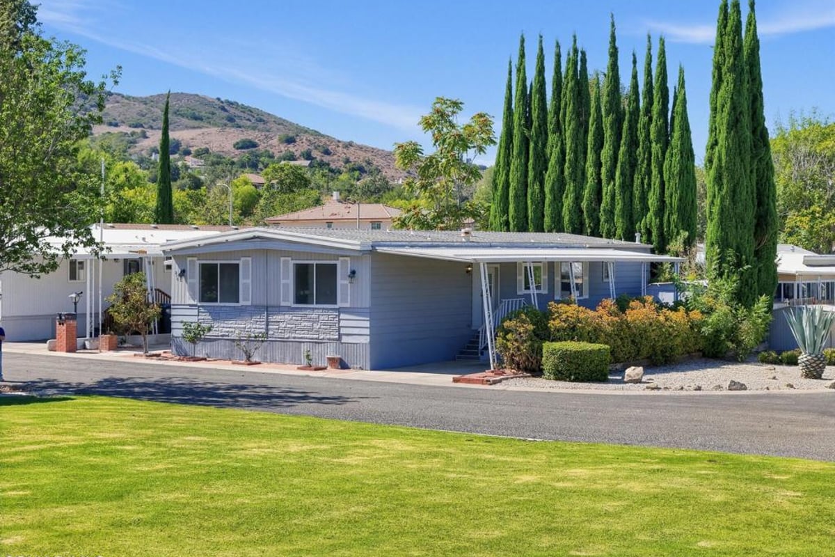 1550 Rory Lane 210, Simi Valley, CA 93063 — photo 1 of 46