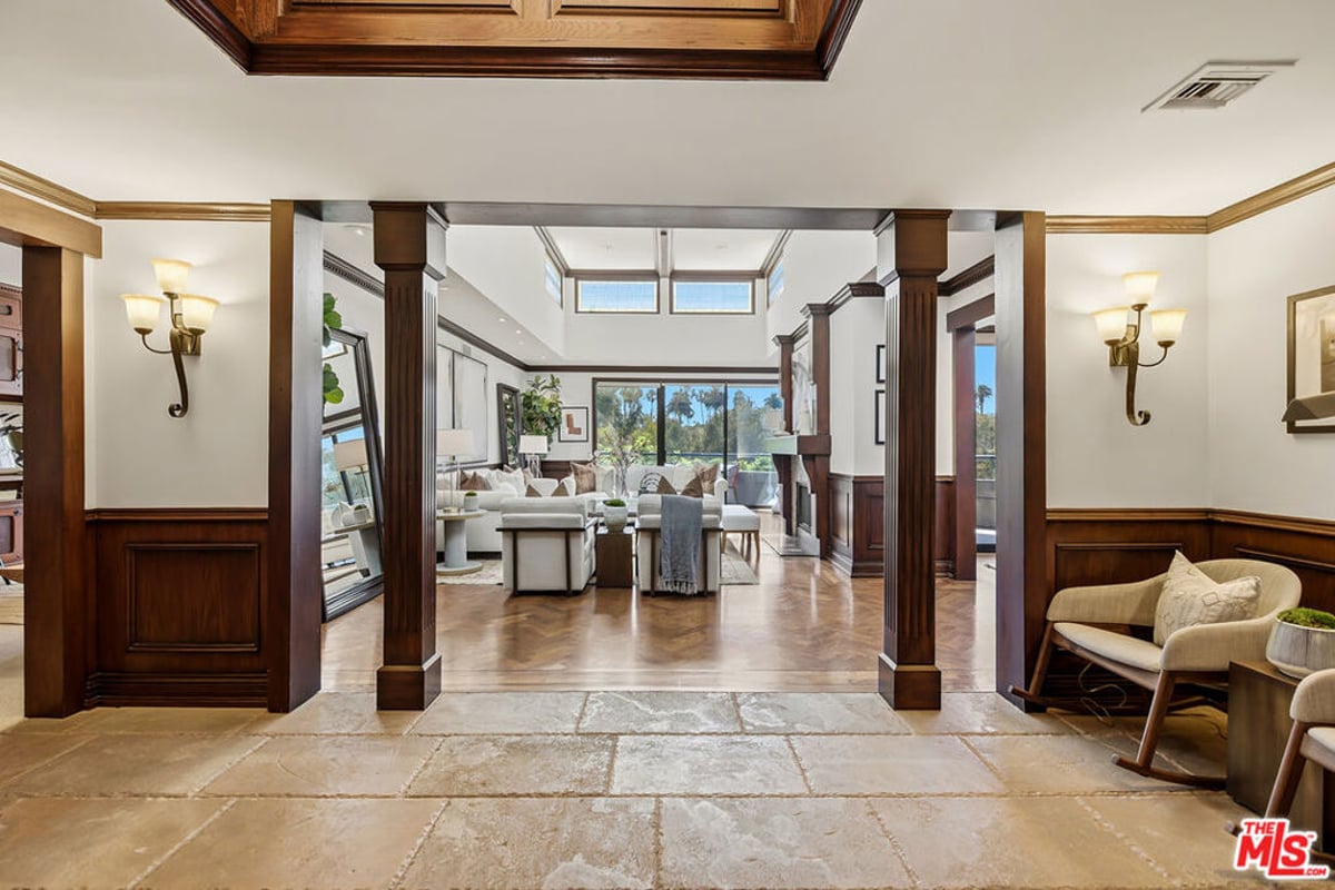 450 N Maple Drive 501, Beverly Hills, CA 90210 — photo 1 of 37