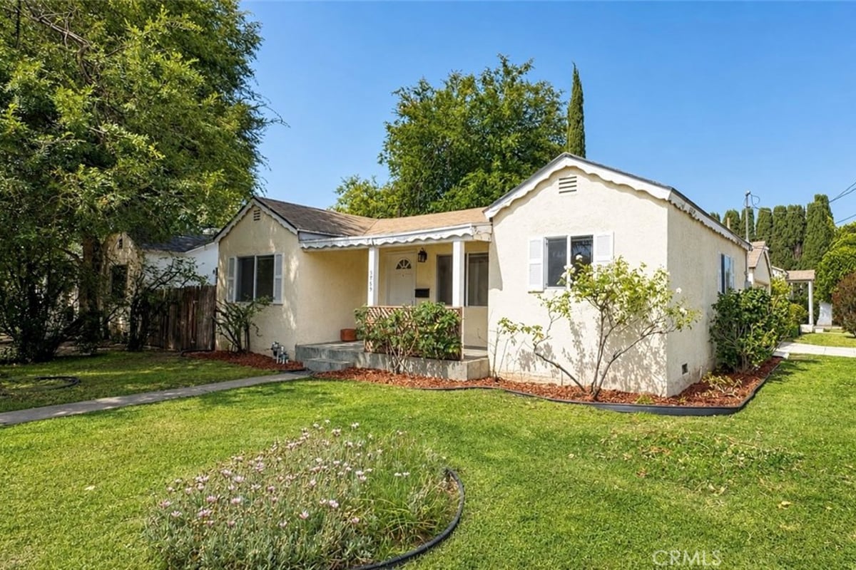 5759 Hazeltine, Van Nuys, CA 91401 — photo 1 of 30