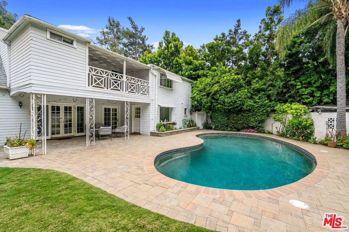 2427 Benedict Canyon Drive, Beverly Hills, CA 90210 — photo 1 of 11