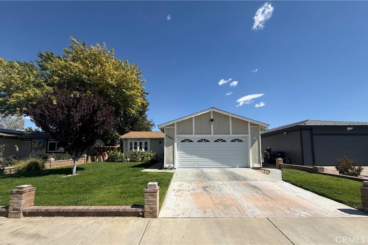 43660 22nd Street E, Lancaster, CA 93535 — photo 1 of 32