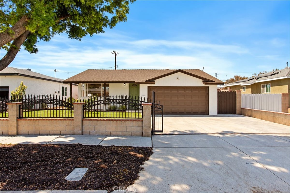 15513 Flatbush Avenue, Norwalk, CA 90650 — photo 1 of 26