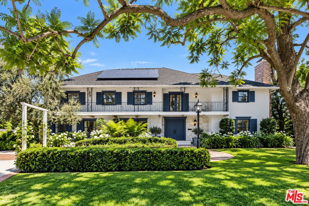 900 Gainsborough Drive, Pasadena, CA 91107 — photo 1 of 31
