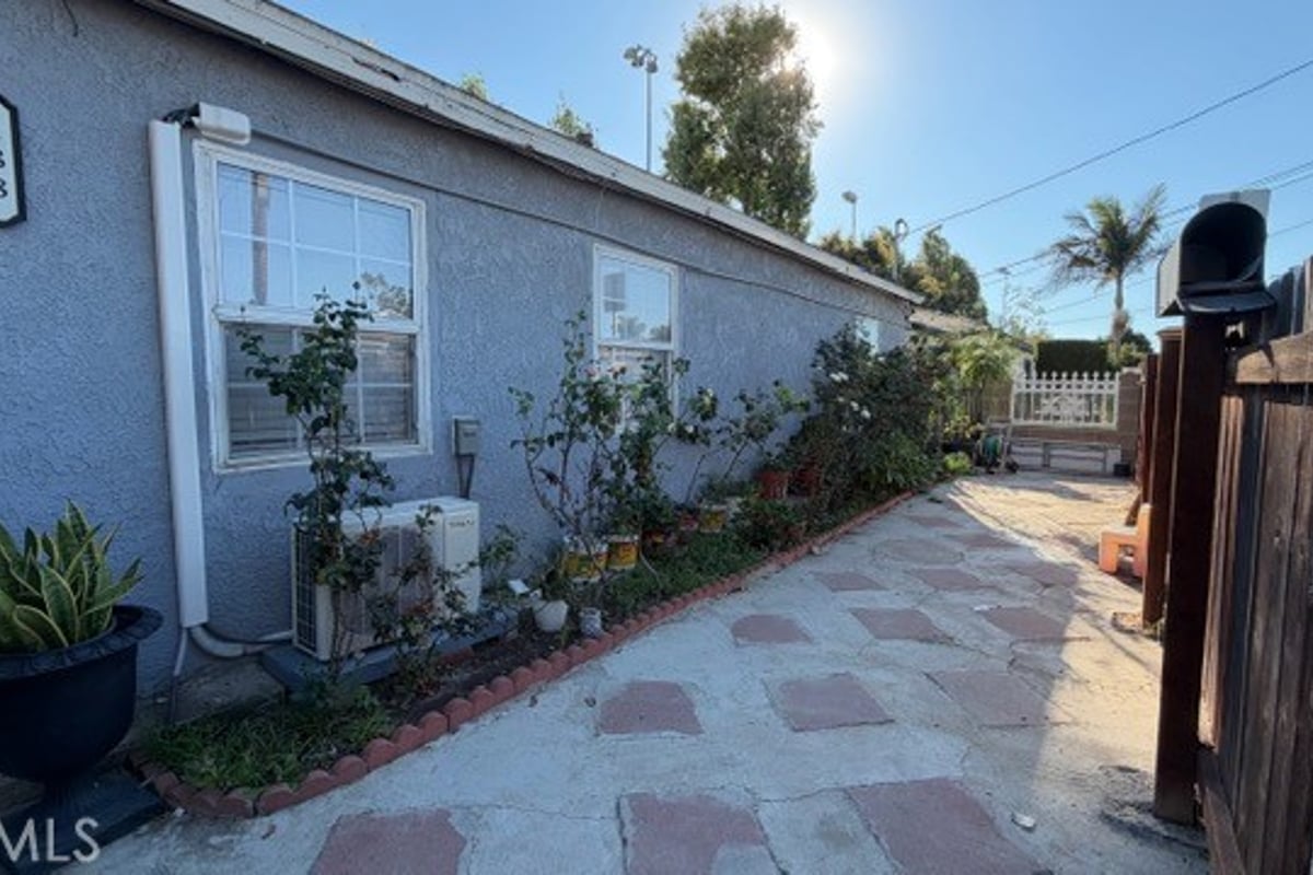 188 E 214th, Carson, CA 90745 — photo 1 of 24