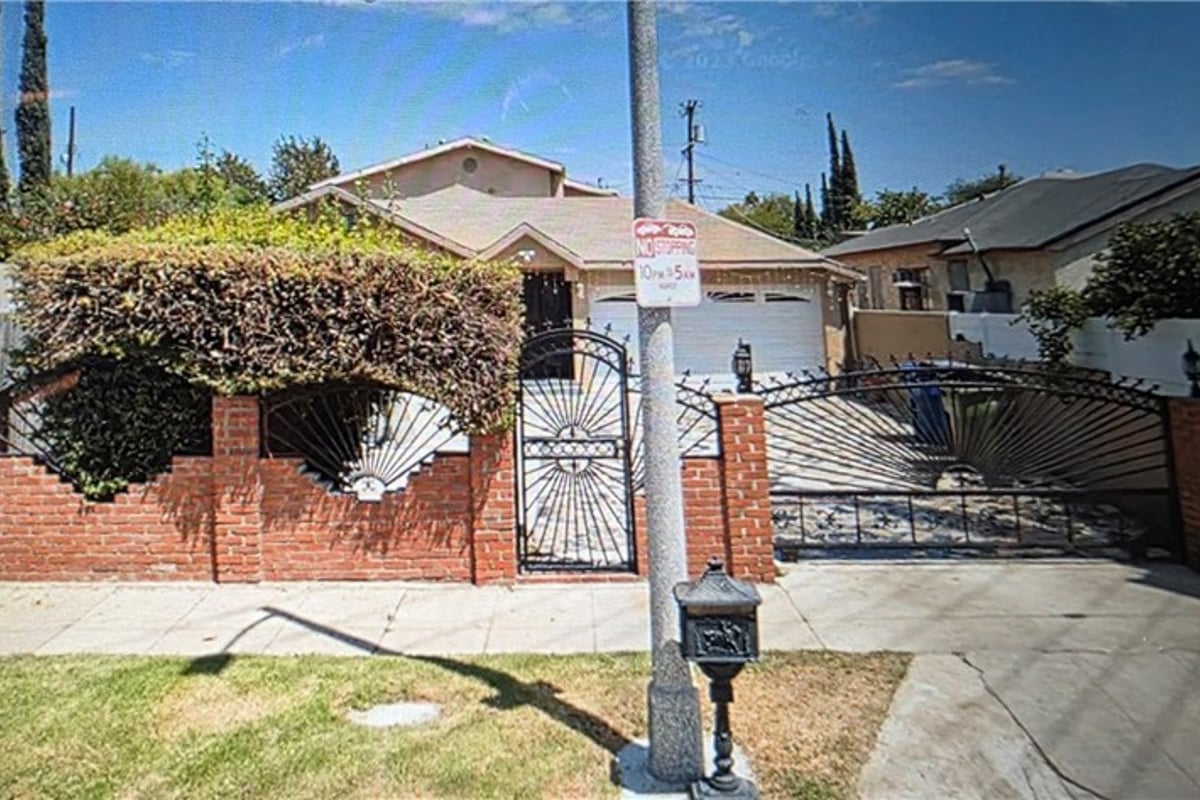 6732 Farmdale, North Hollywood, CA 91606 — photo 1 of 2