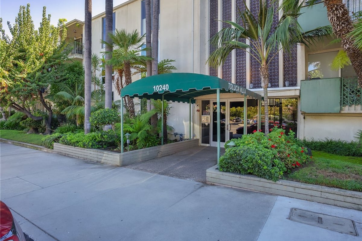 10240 Camarillo Street 208, Toluca Lake, CA 91602 — photo 1 of 52