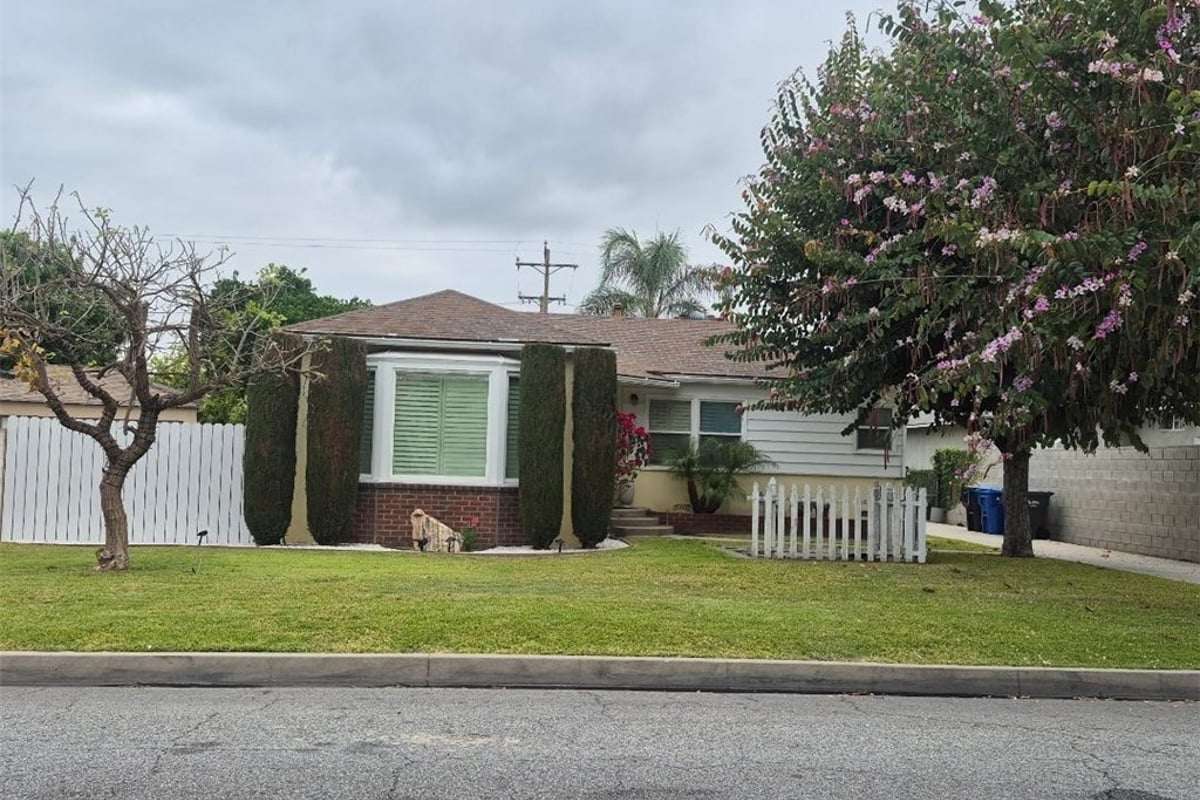 7853 Melva, Downey, CA 90242 — photo 1 of 2