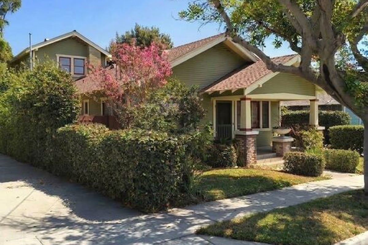 1382 Belmont Avenue, Long Beach, CA 90804 — photo 1 of 74