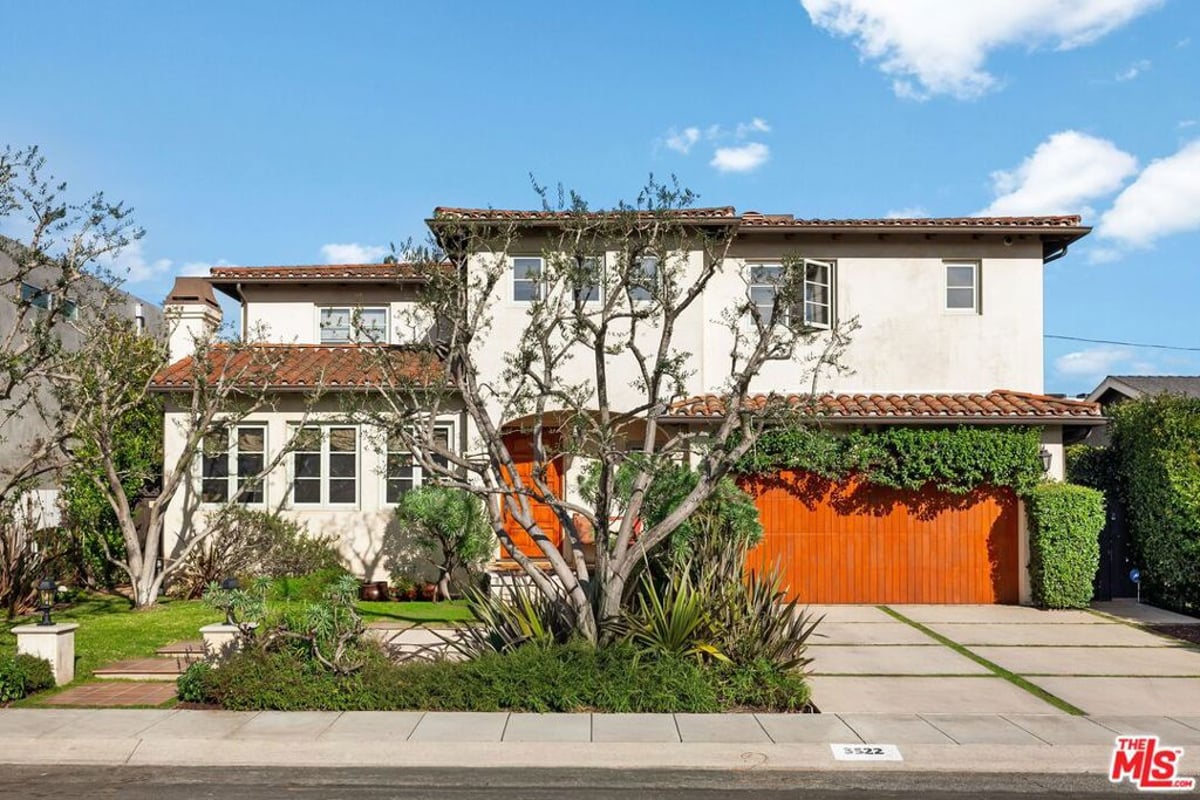 3522 S Barrington Avenue, Los Angeles, CA 90066 — photo 1 of 28