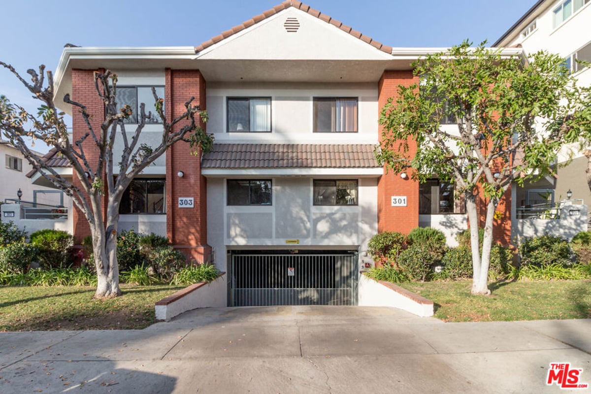 301 W Loraine Street 8, Glendale, CA 91202 — photo 1 of 24