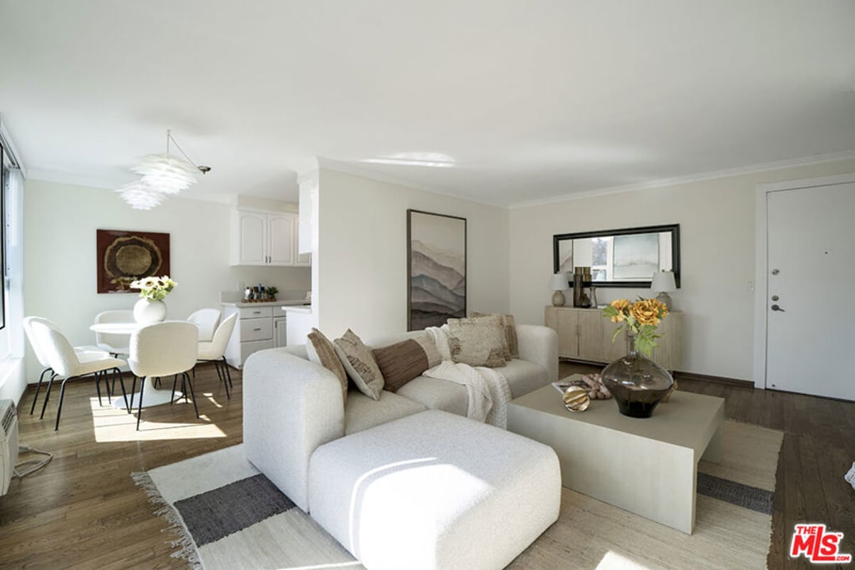 525 N Sycamore Avenue 306, Los Angeles, CA 90036 — photo 1 of 29