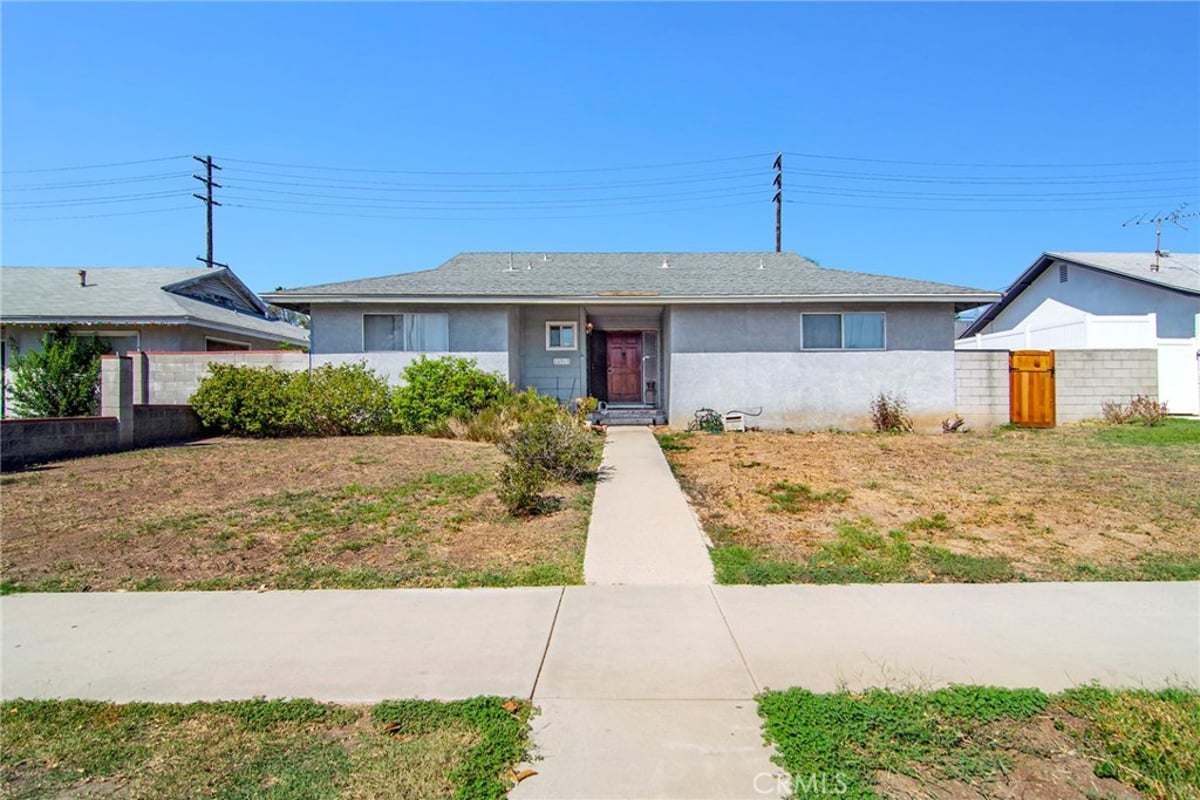 14913 Hubbard, Sylmar, CA 91342 — photo 1 of 23