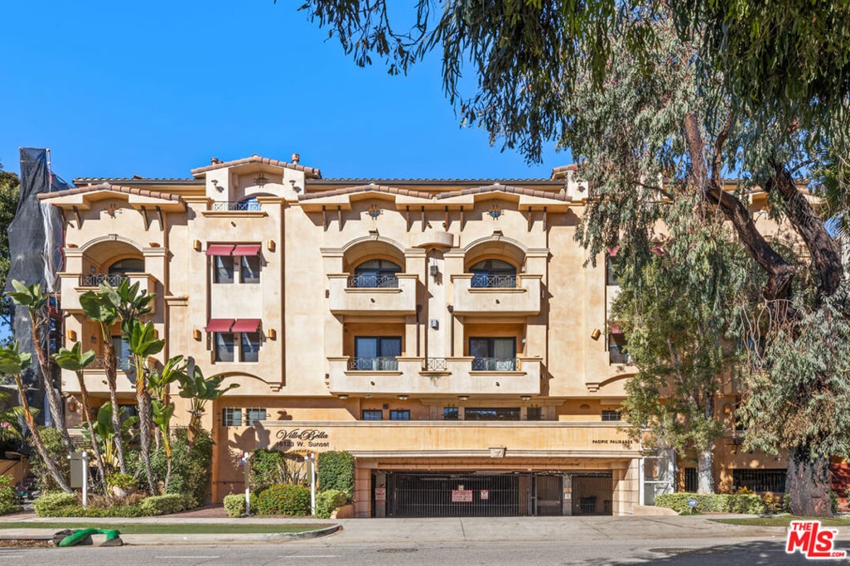 16123 W Sunset Boulevard 103, Pacific Palisades, CA 90272 — photo 1 of 17