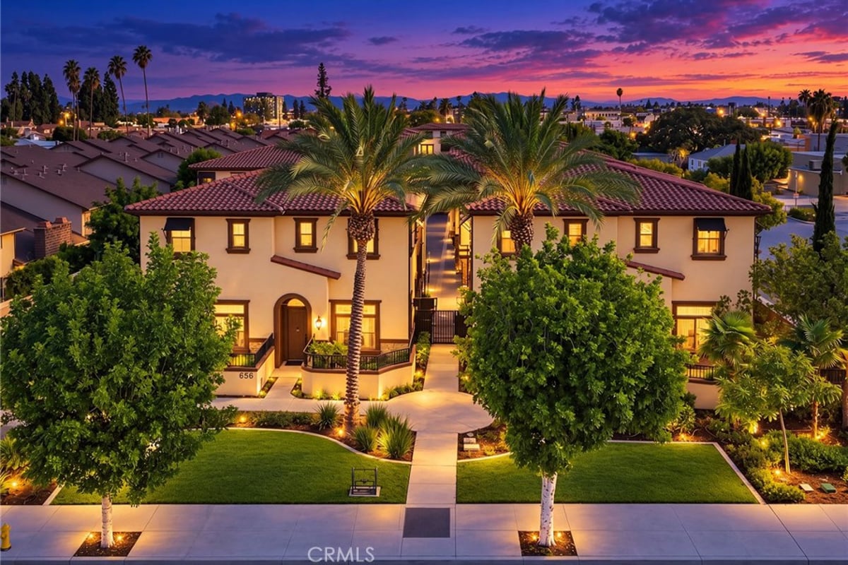 656 W Huntington L2, Arcadia, CA 91007 — photo 1 of 56