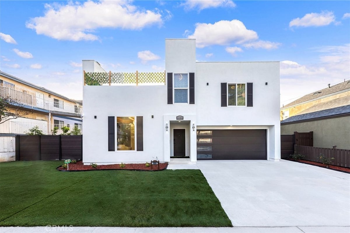 1081 Loma Avenue, Long Beach, CA 90804 — photo 1 of 35