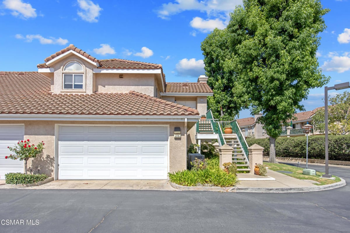 275 Ridgeton Lane B, Simi Valley, CA 93065 — photo 1 of 44
