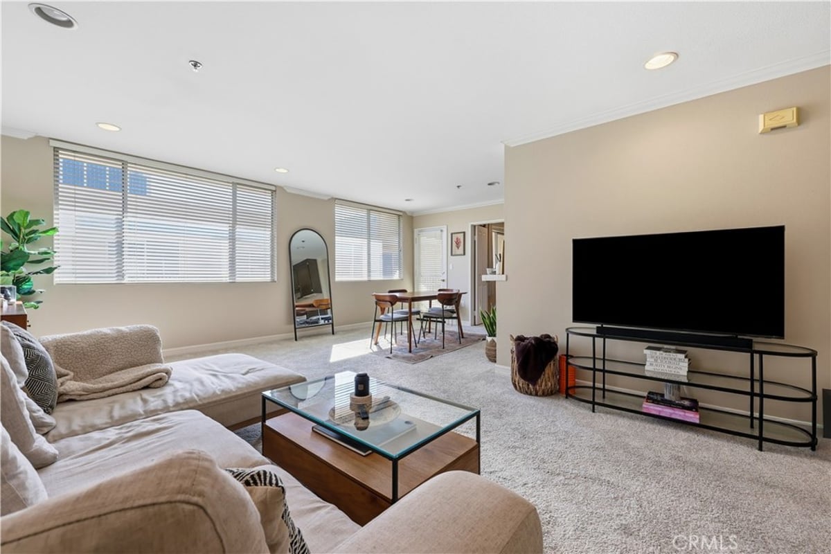 4501 Cedros Avenue 330, Sherman Oaks, CA 91403 — photo 1 of 42