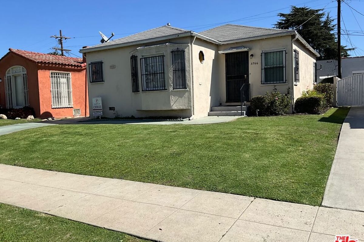 3766 Cimarron Street, Los Angeles, CA 90018 — photo 1 of 23