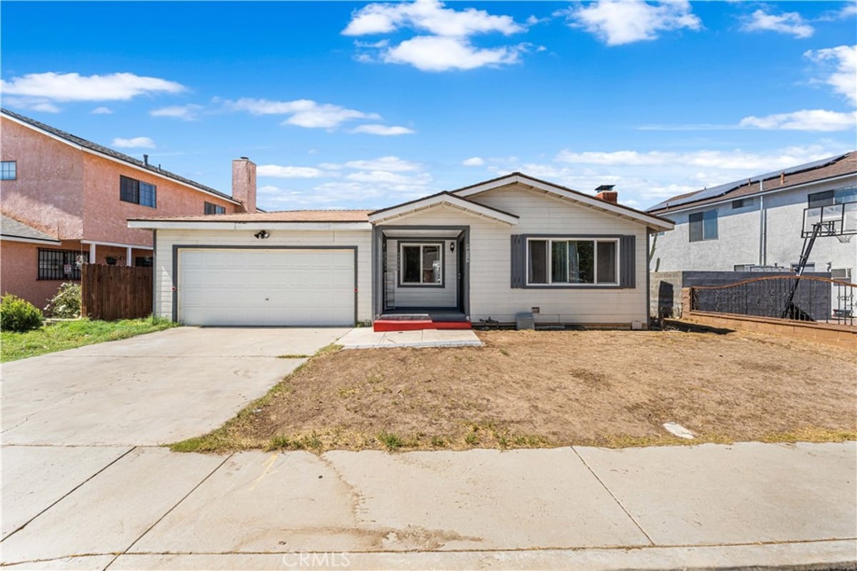 44117 Parkview Lane, Lancaster, CA 93535 — photo 1 of 30