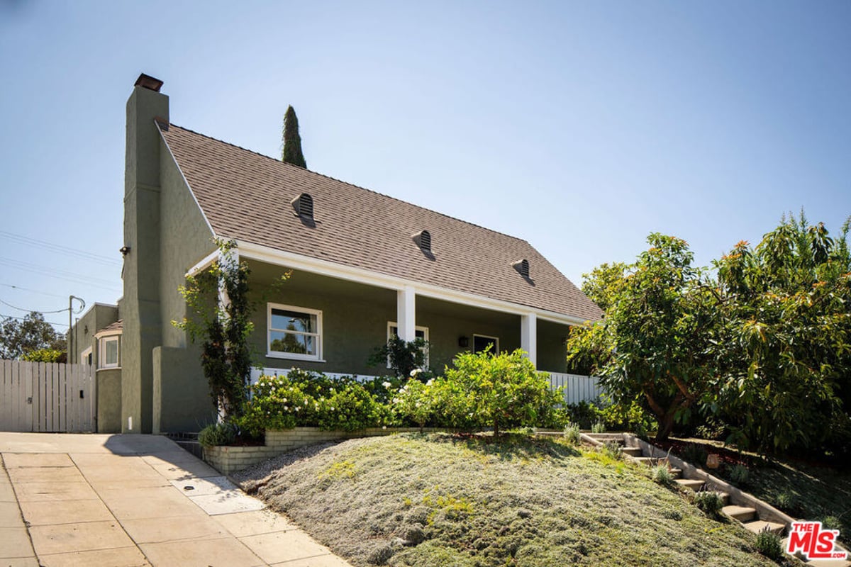 1012 S Longwood Avenue, Los Angeles, CA 90019 — photo 1 of 27