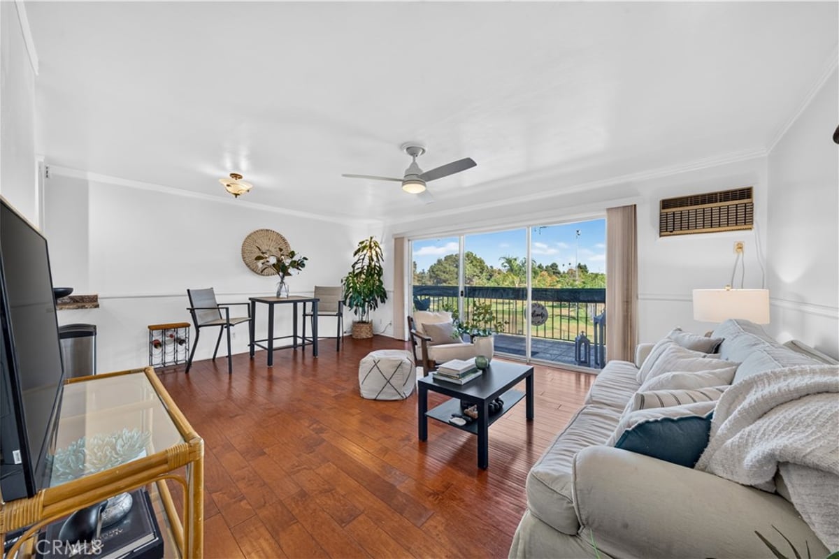 1061 Park Avenue 306, Long Beach, CA 90804 — photo 1 of 28