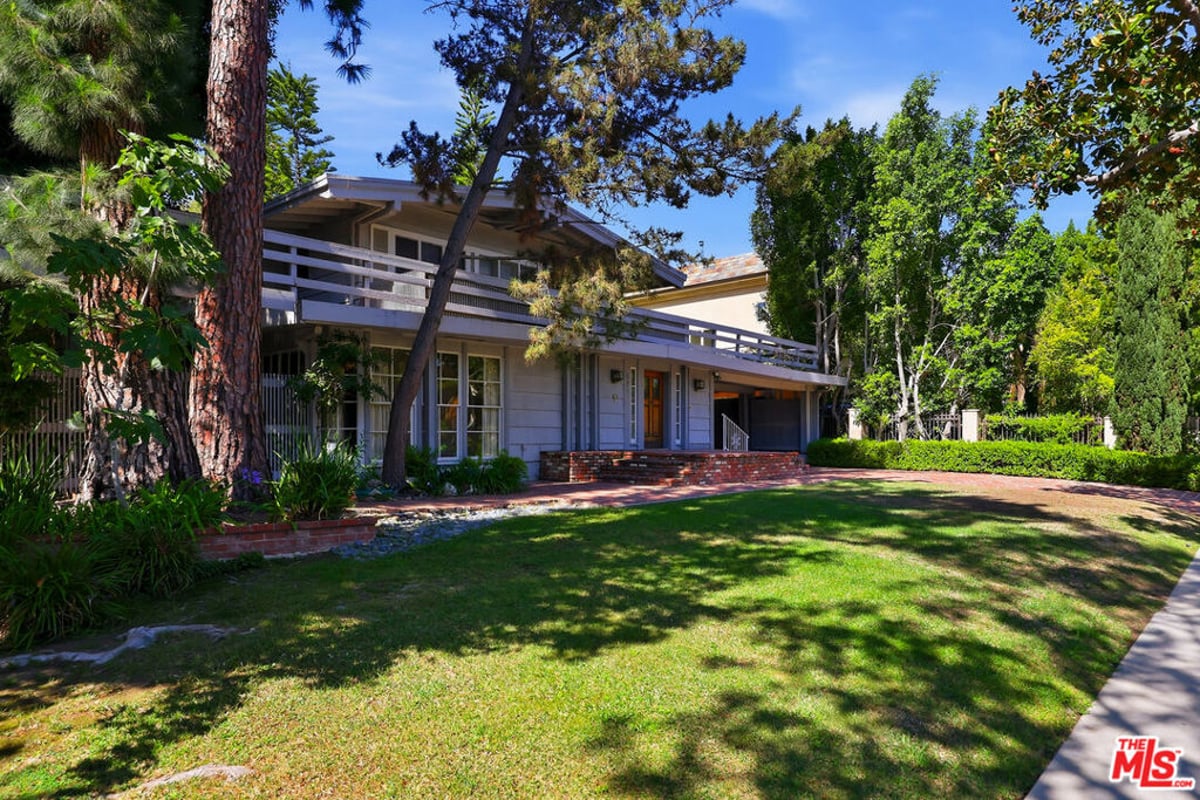 521 N Crescent Drive, Beverly Hills, CA 90210 — photo 1 of 19