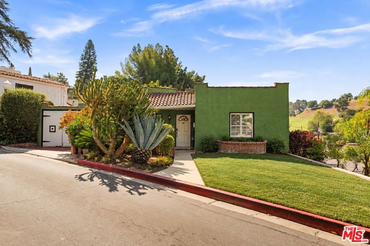 1540 Stanford Drive, Glendale, CA 91205 — photo 1 of 40