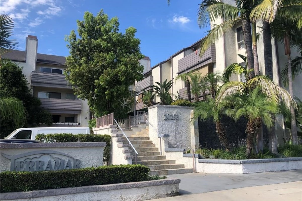 20253 Keswick 325, Winnetka, CA 91306 — photo 1 of 32