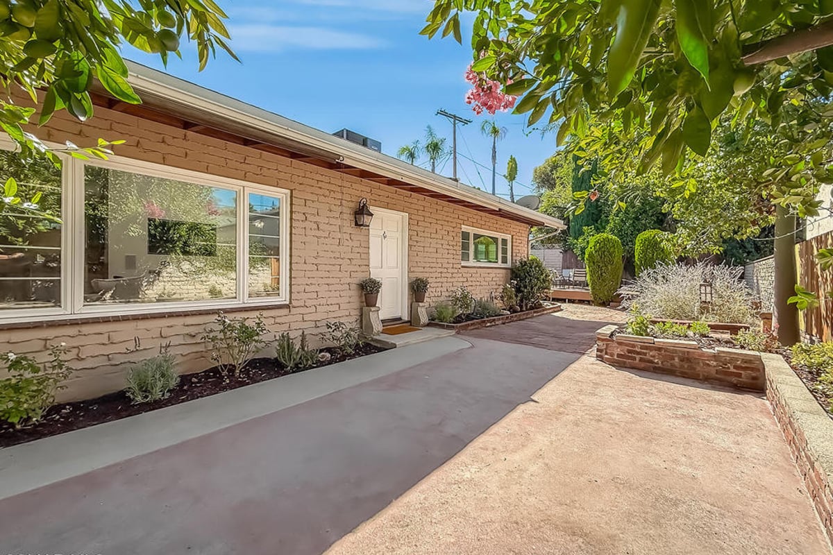 21222 Martinez Street, Woodland Hills, CA 91364 — photo 1 of 54