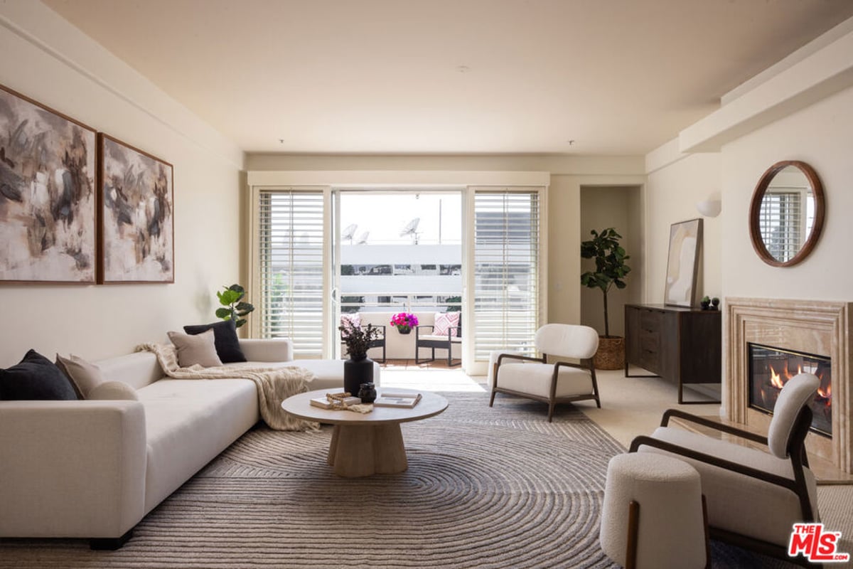 1430 S Bentley Avenue 402, Los Angeles, CA 90025 — photo 1 of 10