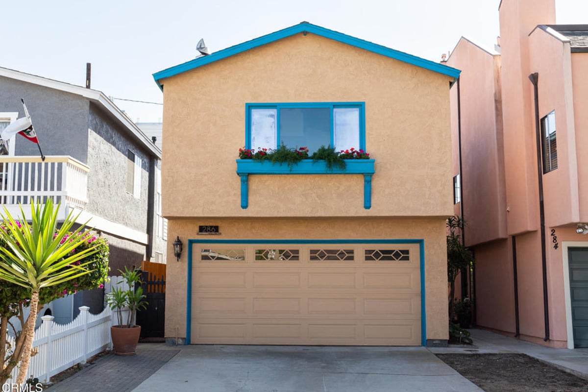 286 Melrose Drive, Oxnard, CA 93035 — photo 1 of 30