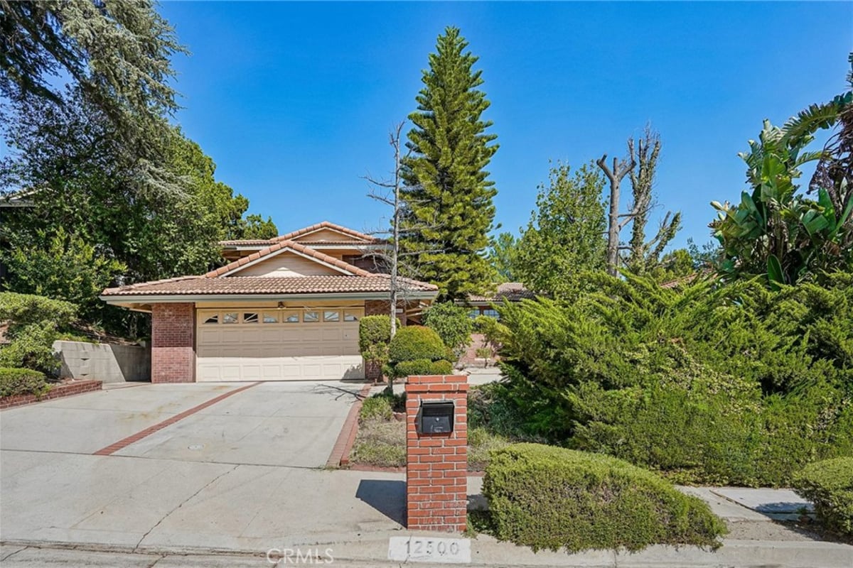12500 Mclennan Avenue, Granada Hills, CA 91344 — photo 1 of 63