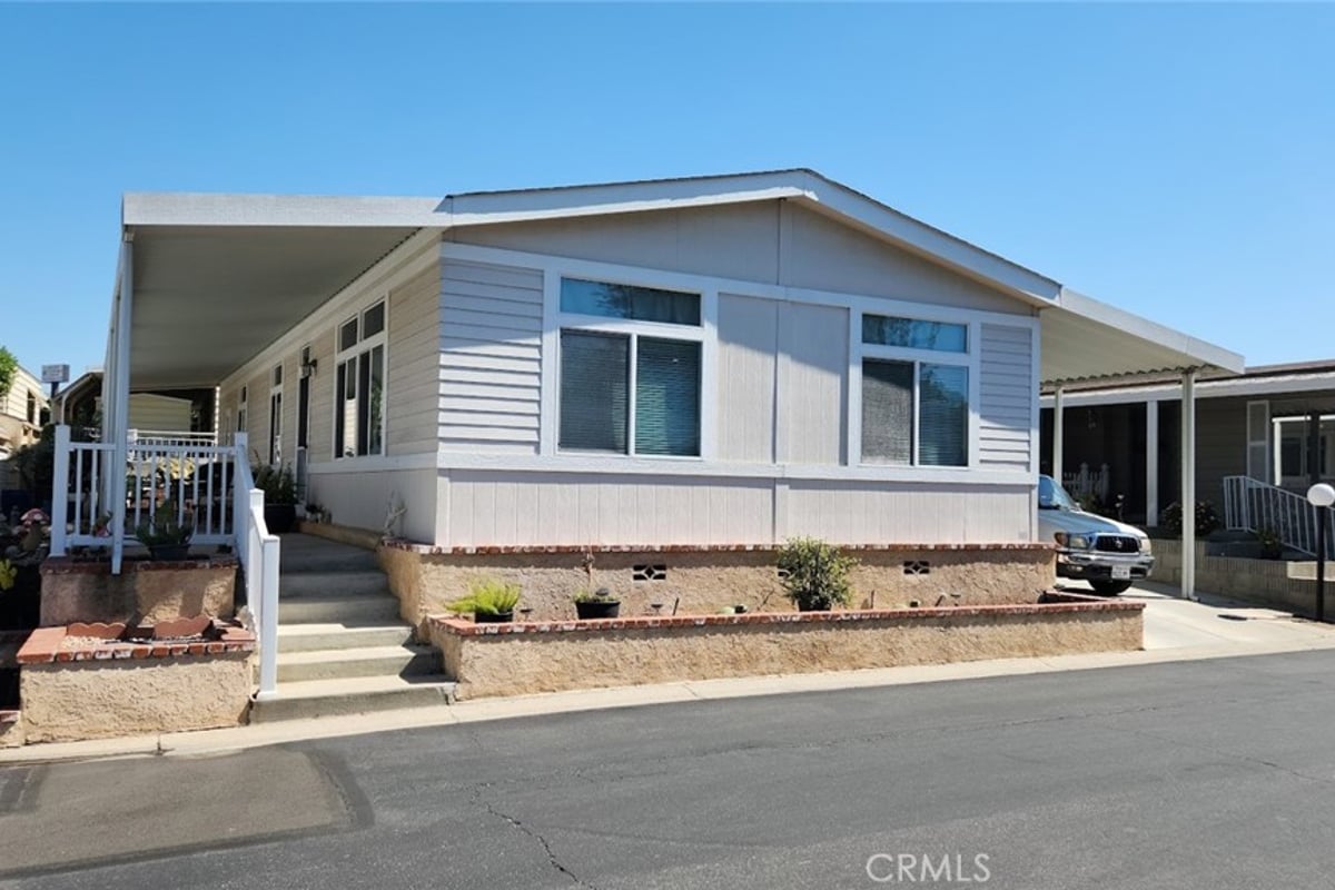 11730 Whittier Blvd 27, Whittier, CA 90601 — photo 1 of 25