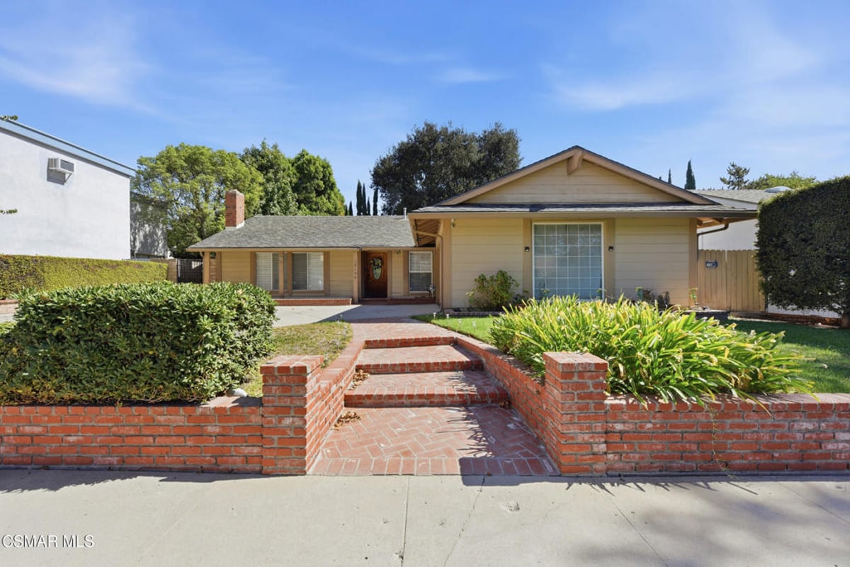 2106 Fernwood Court, Simi Valley, CA 93065 — photo 1 of 58