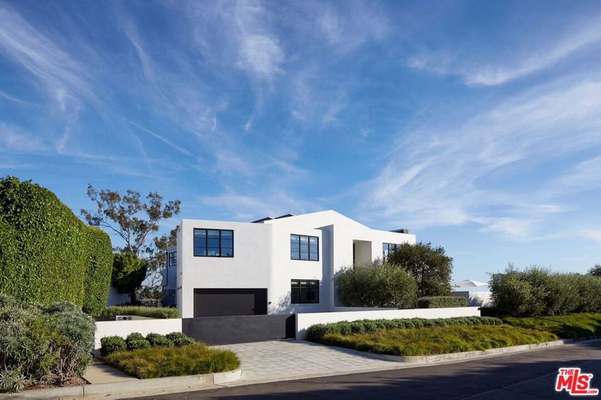 400 Amalfi Drive, Pacific Palisades, CA 90272 — photo 1 of 51