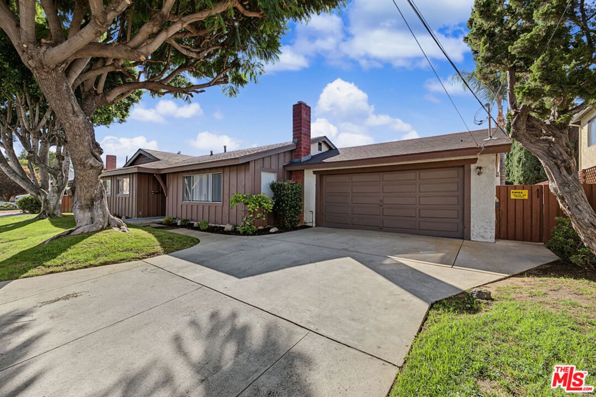 18612 Rayen Street, Northridge, CA 91324 — photo 1 of 27