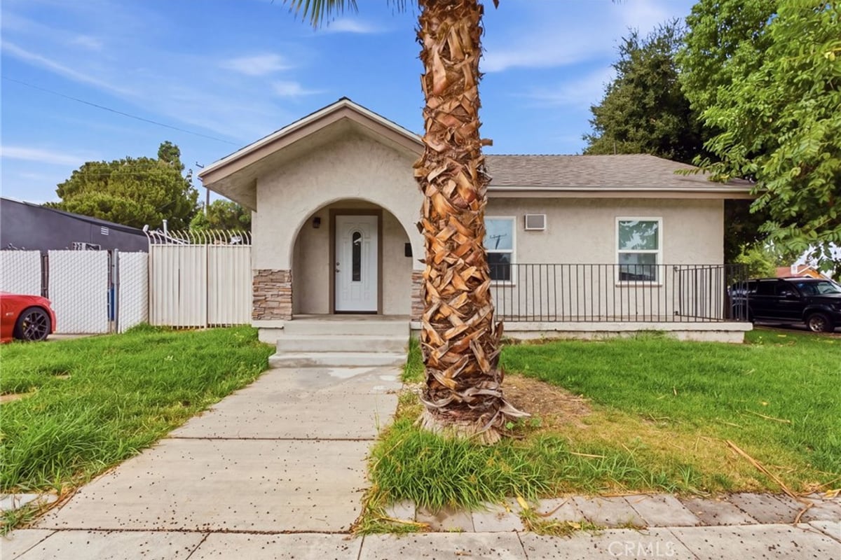 891 E 6th, Pomona, CA 91766 — photo 1 of 33