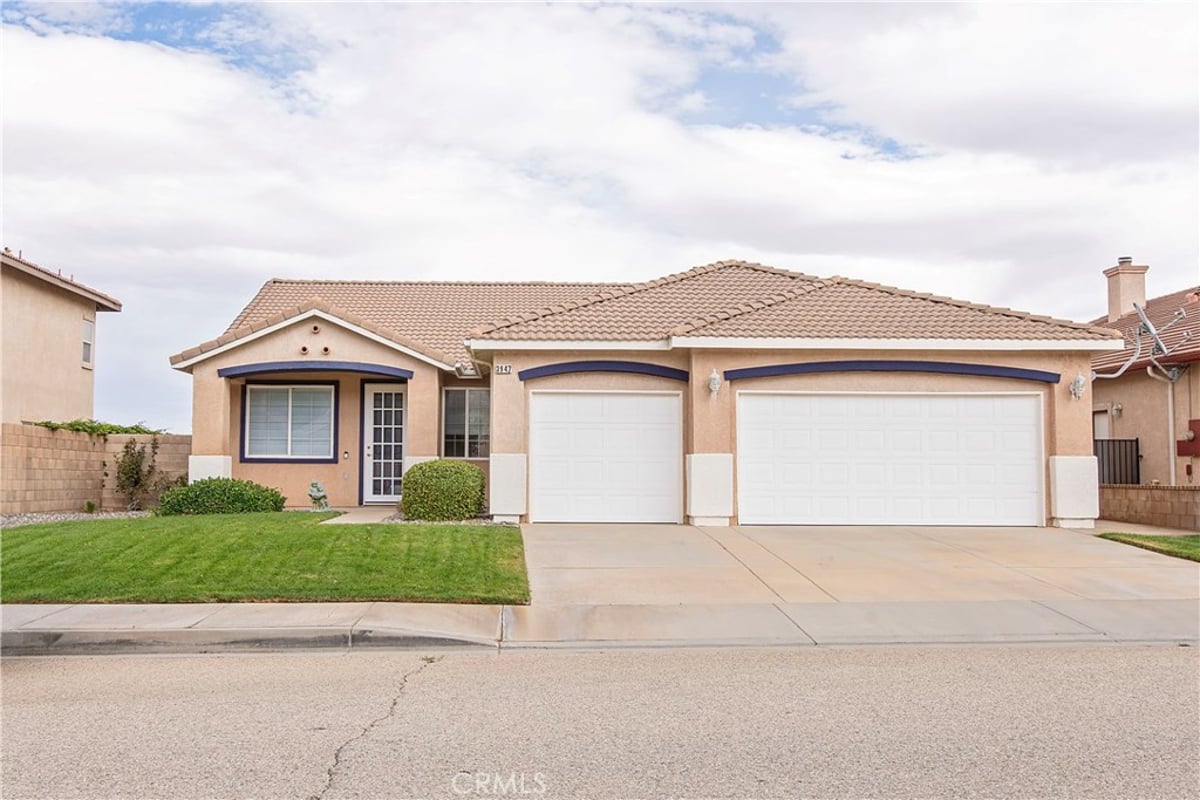 3947 Grandview, Palmdale, CA 93551 — photo 1 of 21