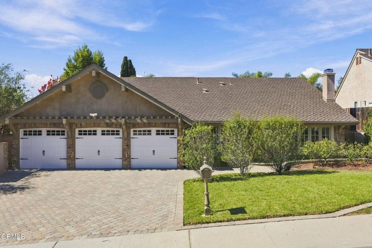 2531 Pepperwood Drive, Camarillo, CA 93010 — photo 1 of 40