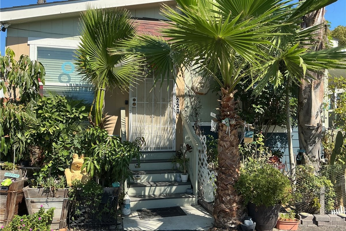 12700 Elliott 223, El Monte, CA 91732 — photo 1 of 28