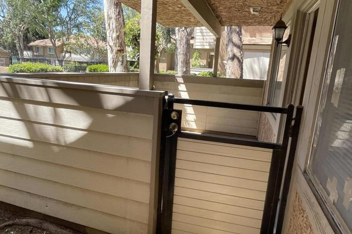 4569 Alamo Street B, Simi Valley, CA 93063 — photo 1 of 9