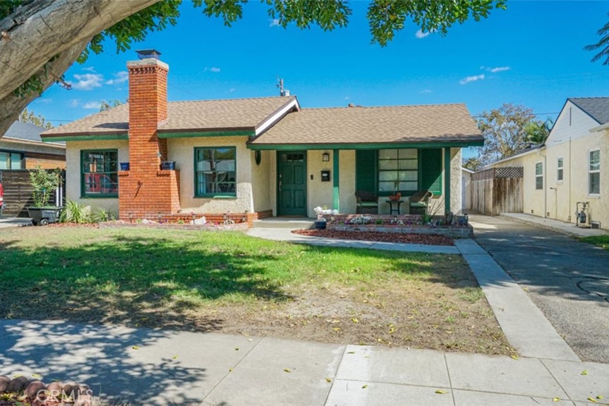 330 S Griffith Park Drive, Burbank, CA 91506 — photo 1 of 23