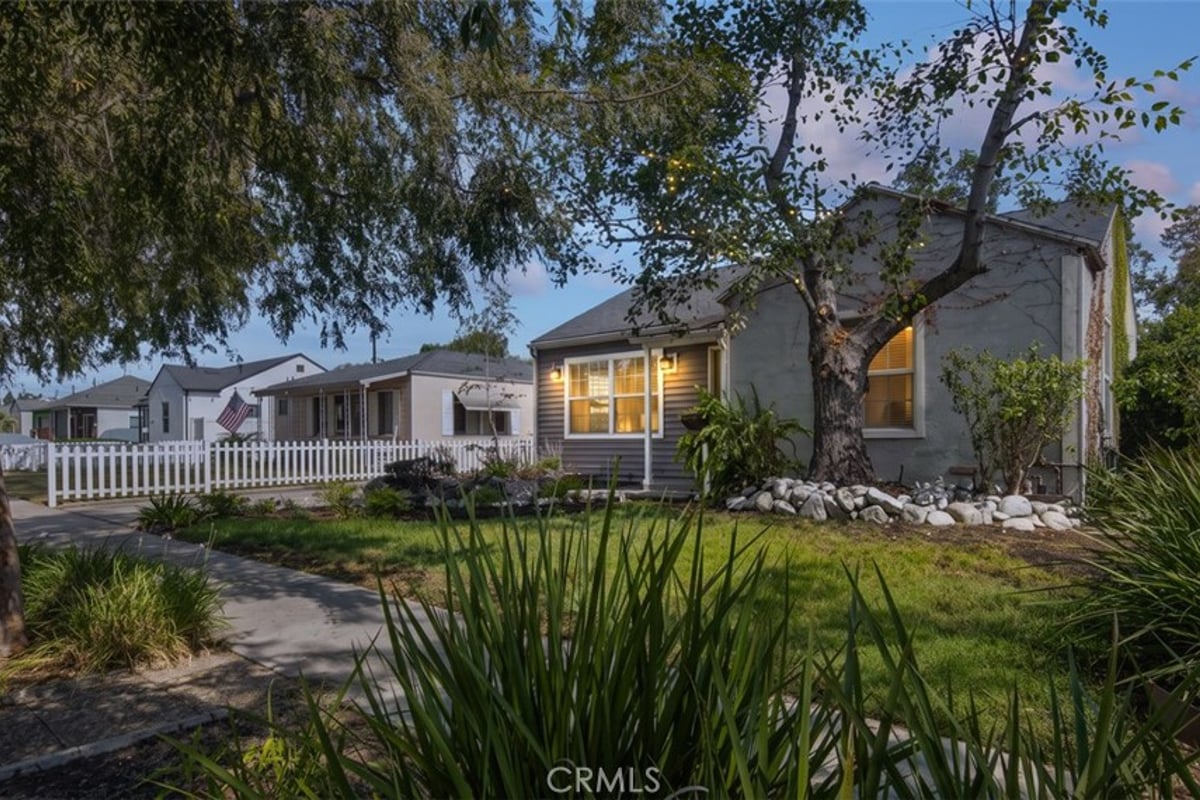 3722 Marwick, Long Beach, CA 90808 — photo 1 of 38