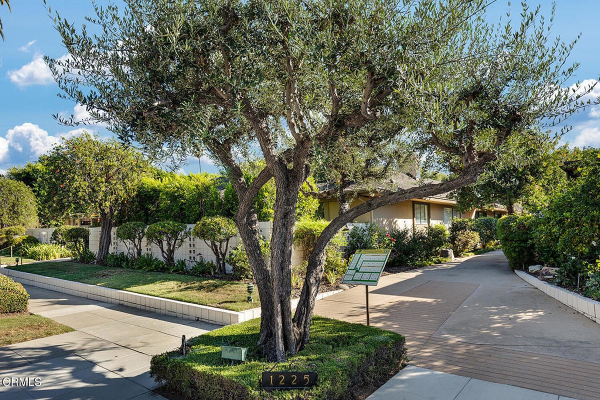 1225 N Granada Avenue 40, Alhambra, CA 91801 — photo 1 of 23