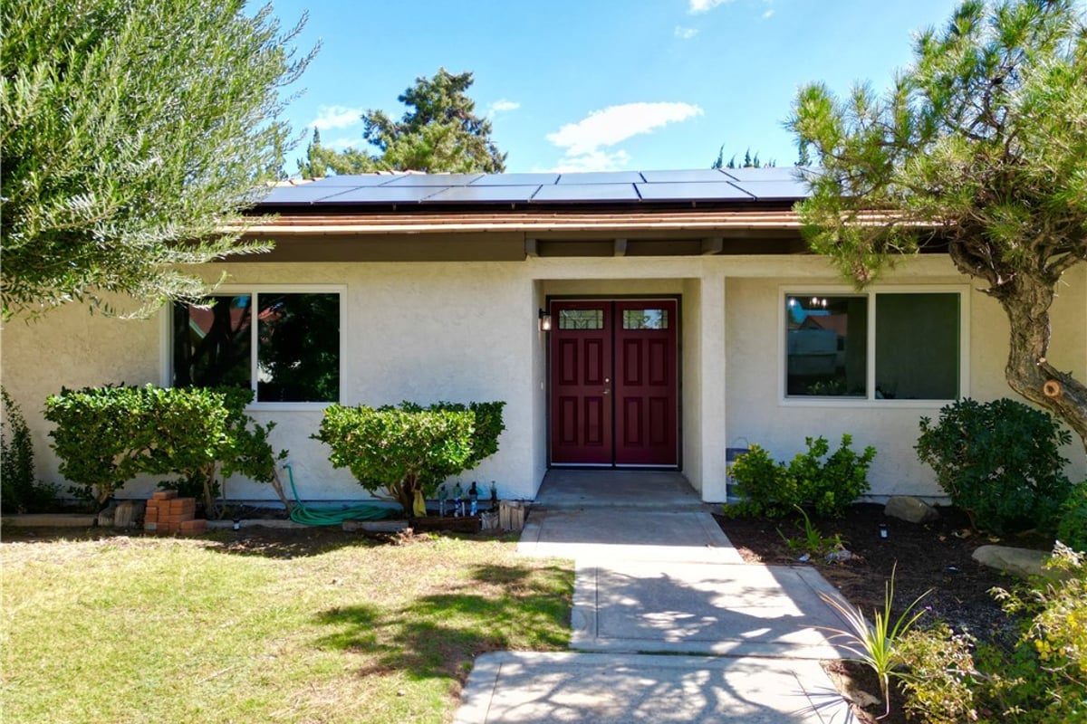 42944 Beau Ville Court, Lancaster, CA 93536 — photo 1 of 30