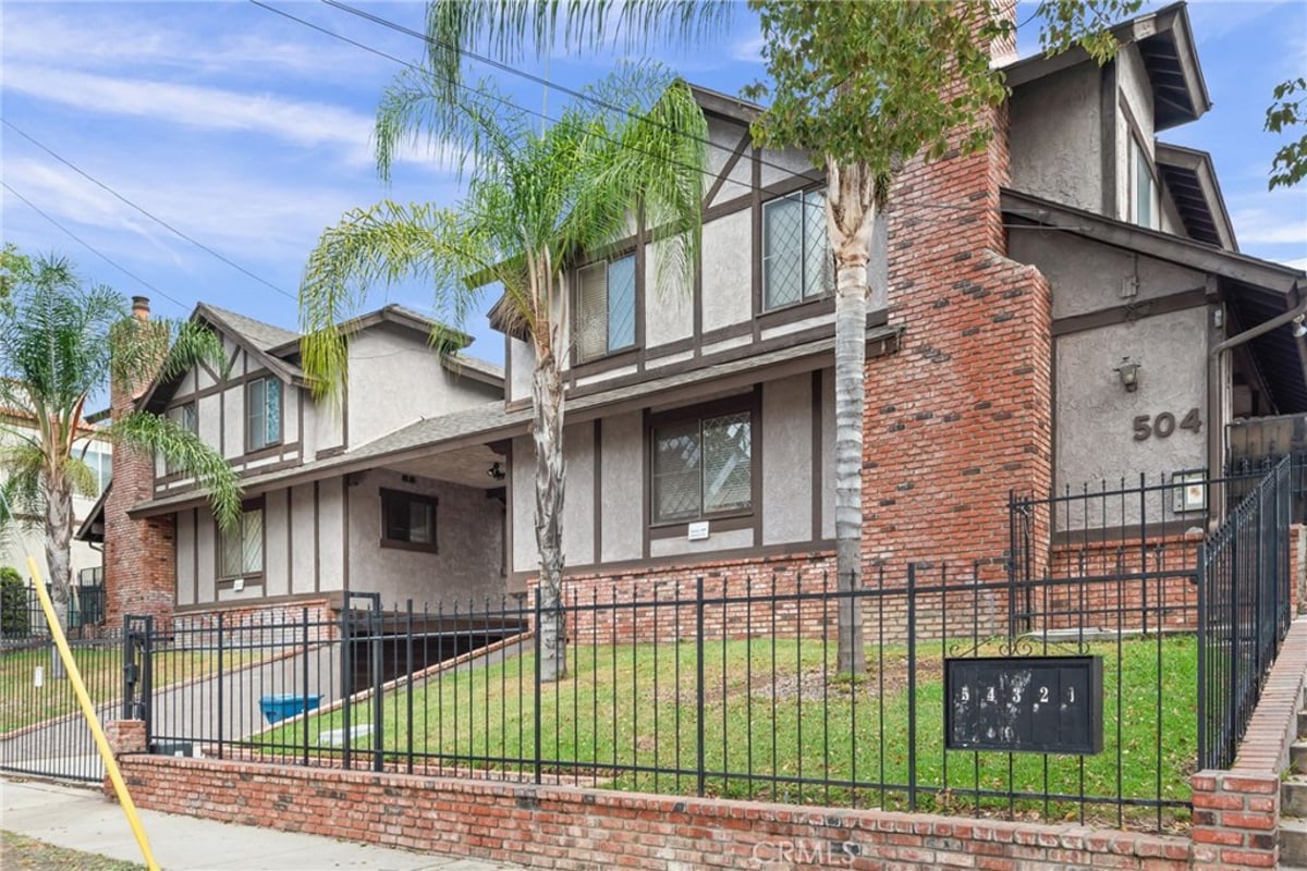504 S Monterey 3, Alhambra, CA 91801 — photo 1 of 38