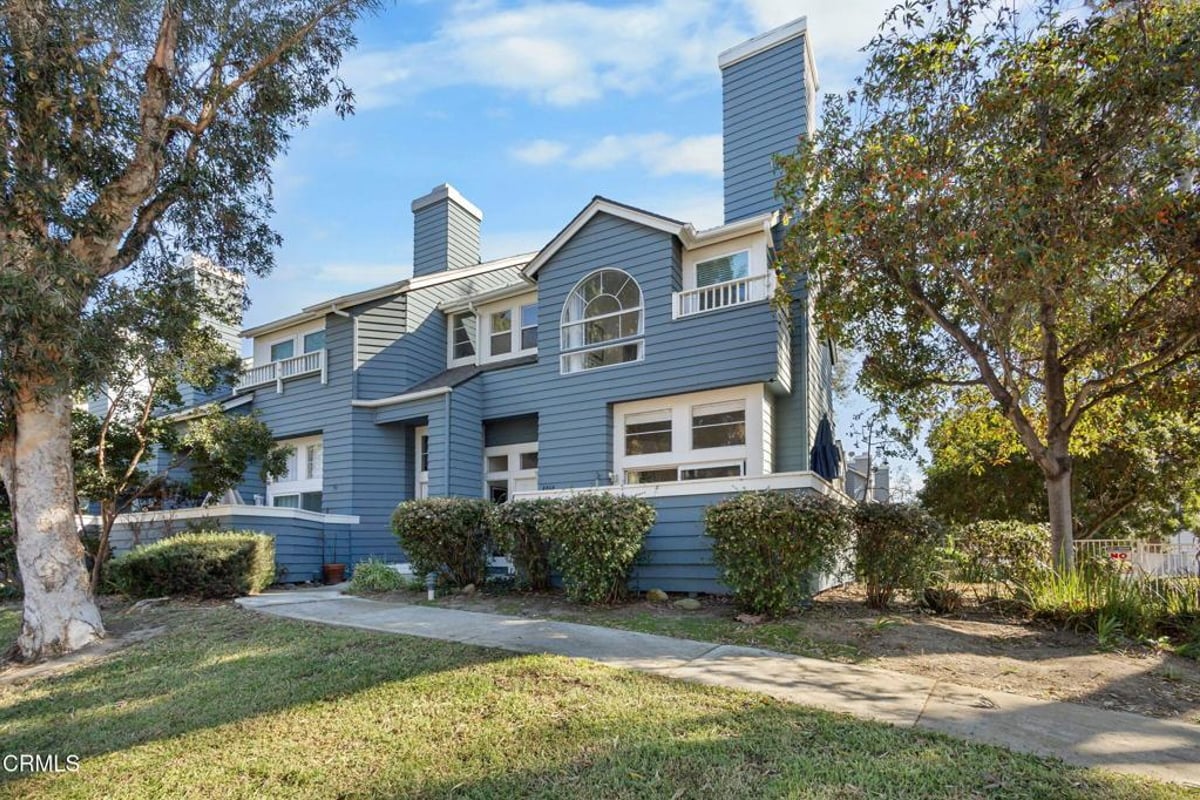 4868 Sullivan Street, Ventura, CA 93003 — photo 1 of 31