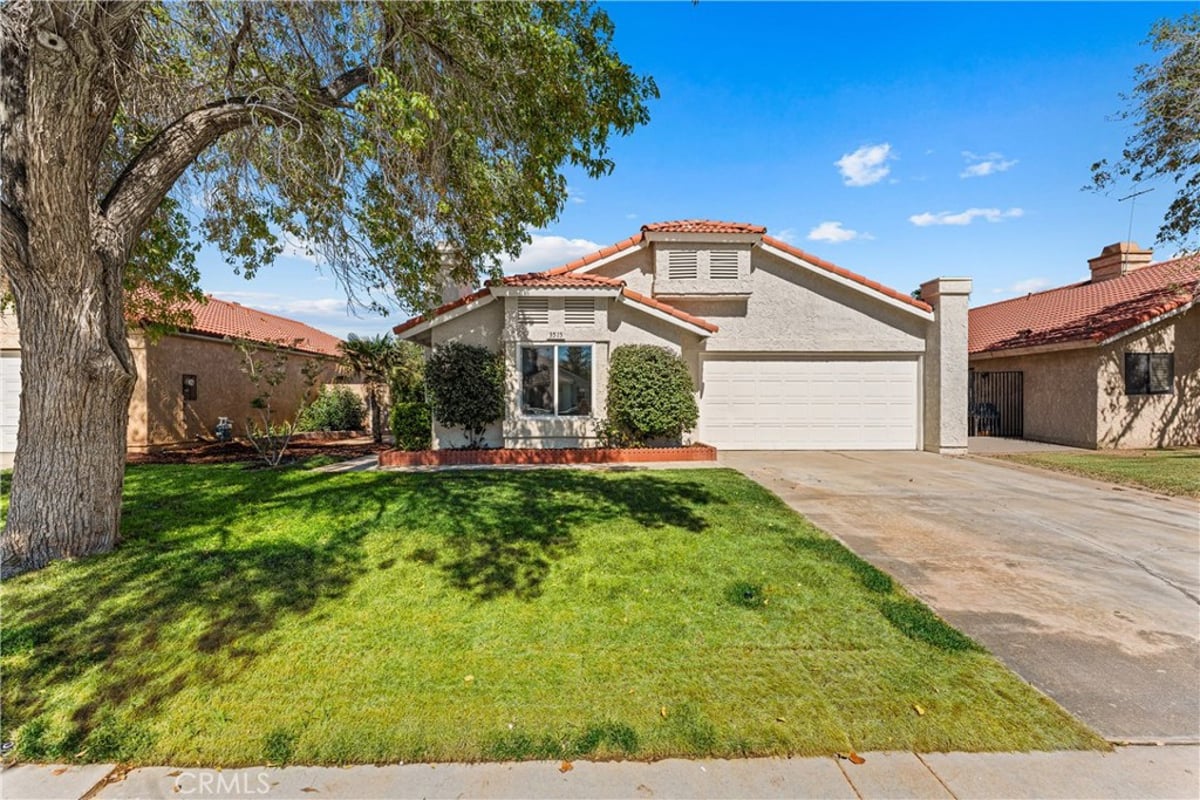 3515 E Avenue R12, Palmdale, CA 93550 — photo 1 of 44