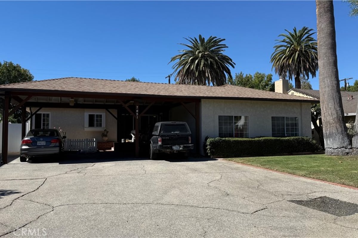 7051 Shoshone Avenue, Van Nuys, CA 91406 — photo 1 of 8