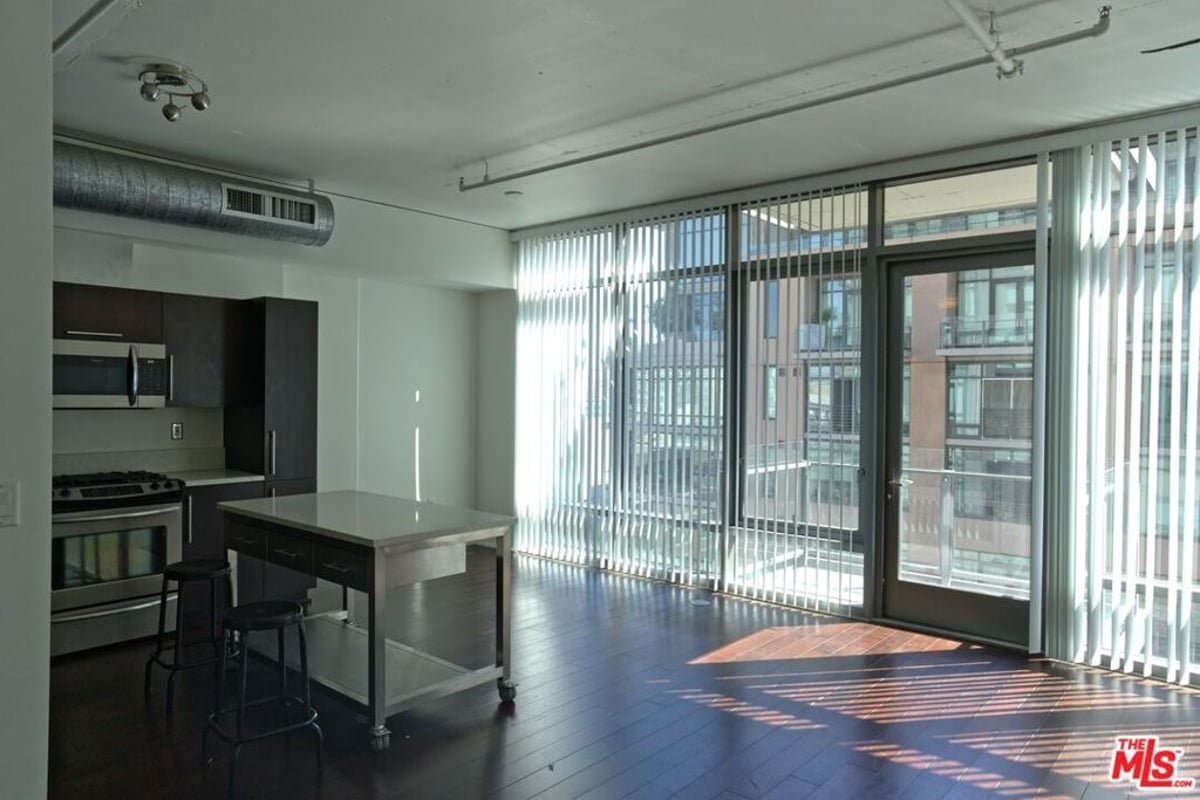 1100 S Hope Street 1111, Los Angeles, CA 90015 — photo 1 of 68